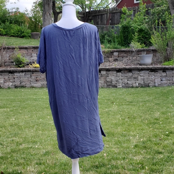 Hannah blue tunic top with a twist front XL - Picture 3 of 6